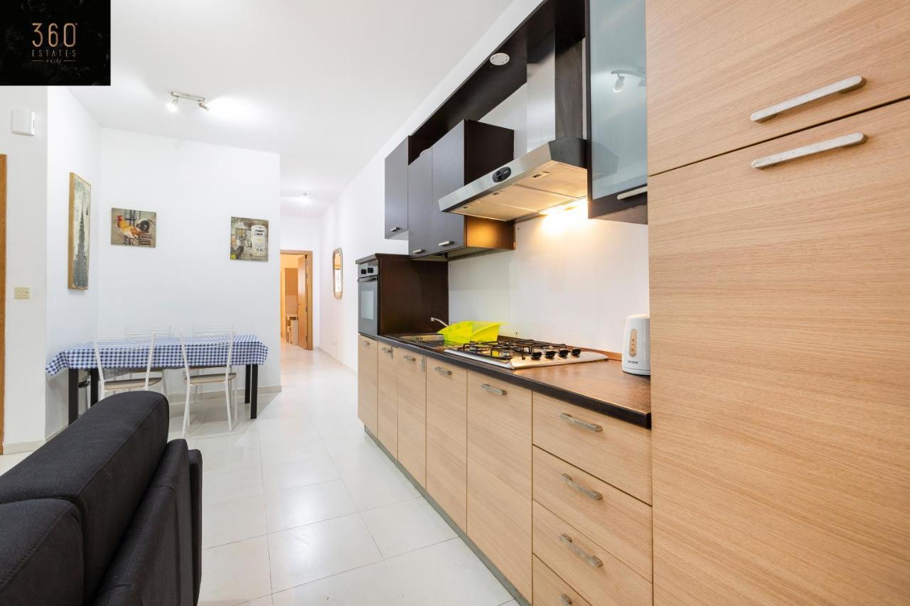 Centre Paceville Apt With Terrace, Bbq & Wifi By 360 Estates San Ġiljan Extérieur photo