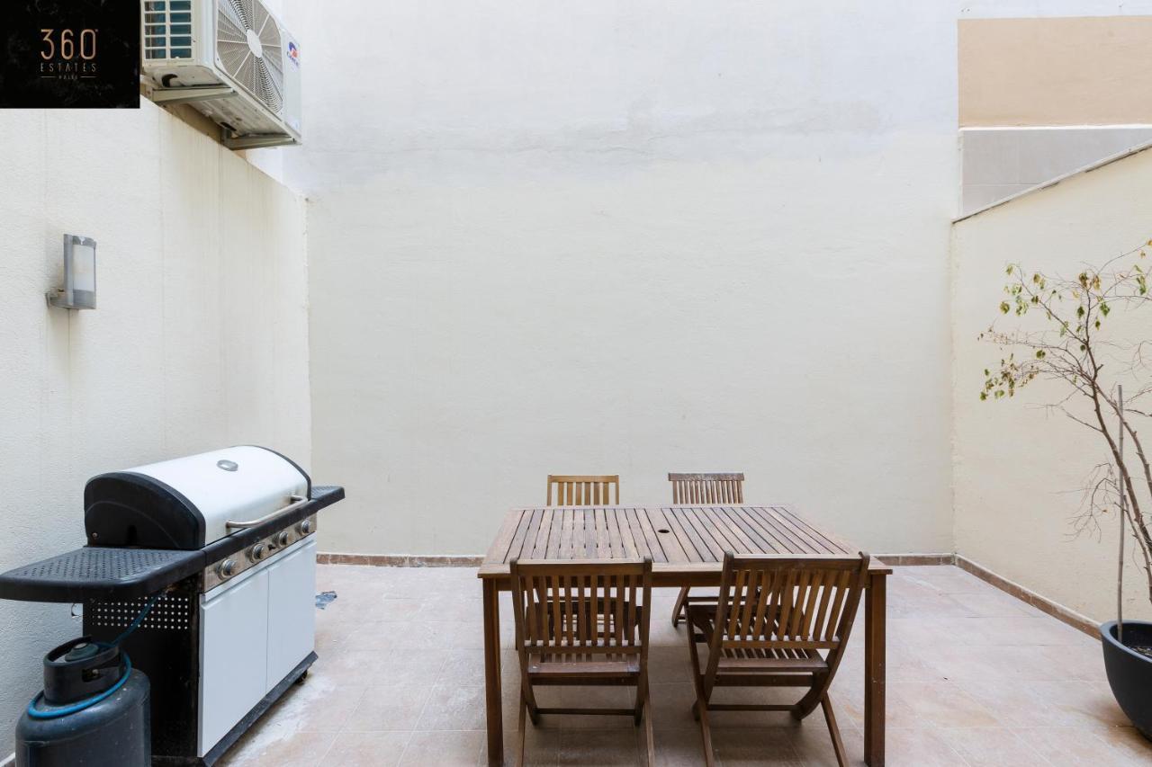 Centre Paceville Apt With Terrace, Bbq & Wifi By 360 Estates San Ġiljan Extérieur photo