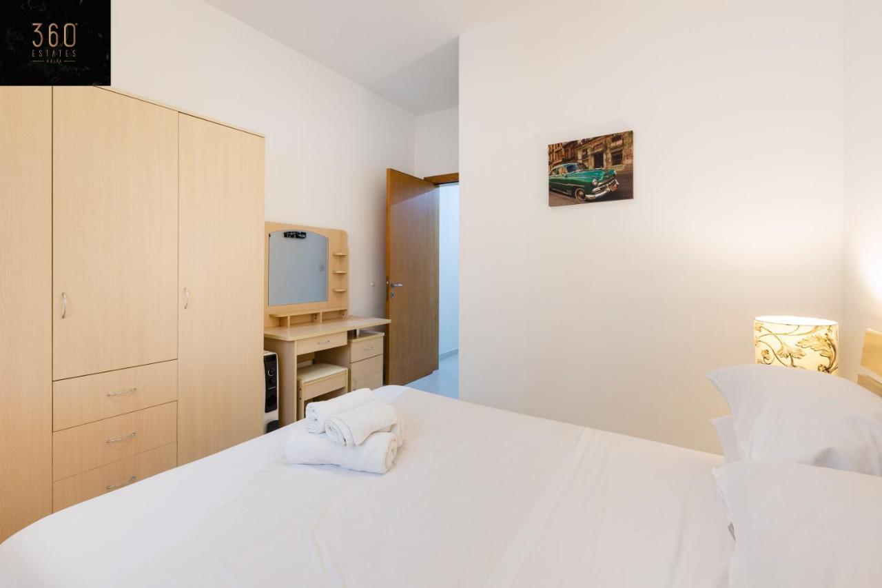 Centre Paceville Apt With Terrace, Bbq & Wifi By 360 Estates San Ġiljan Extérieur photo