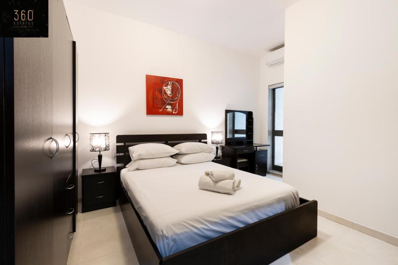 Centre Paceville Apt With Terrace, Bbq & Wifi By 360 Estates San Ġiljan Extérieur photo