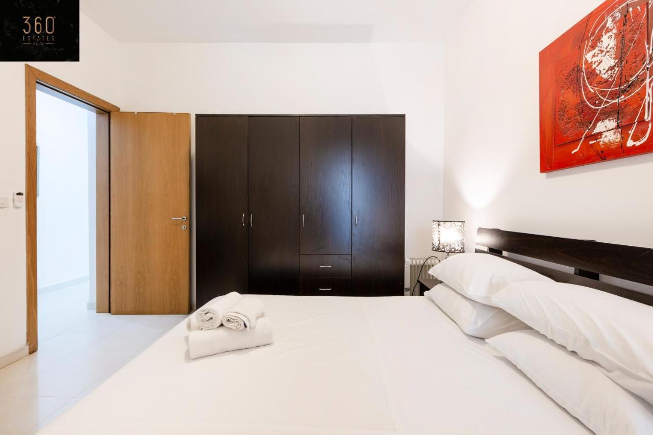 Centre Paceville Apt With Terrace, Bbq & Wifi By 360 Estates San Ġiljan Extérieur photo